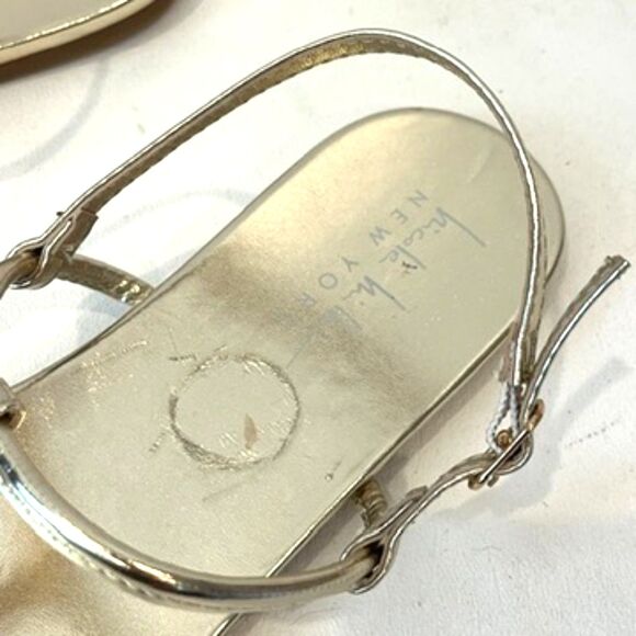 Nicole Miller Gold Sandals Flat Thin Straps Buckle Size 7.5 Summer Beach - Picture 8 of 9